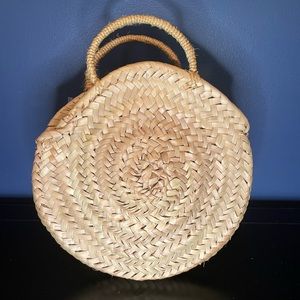 Round Wicker Straw Rattan Bag. NWOT